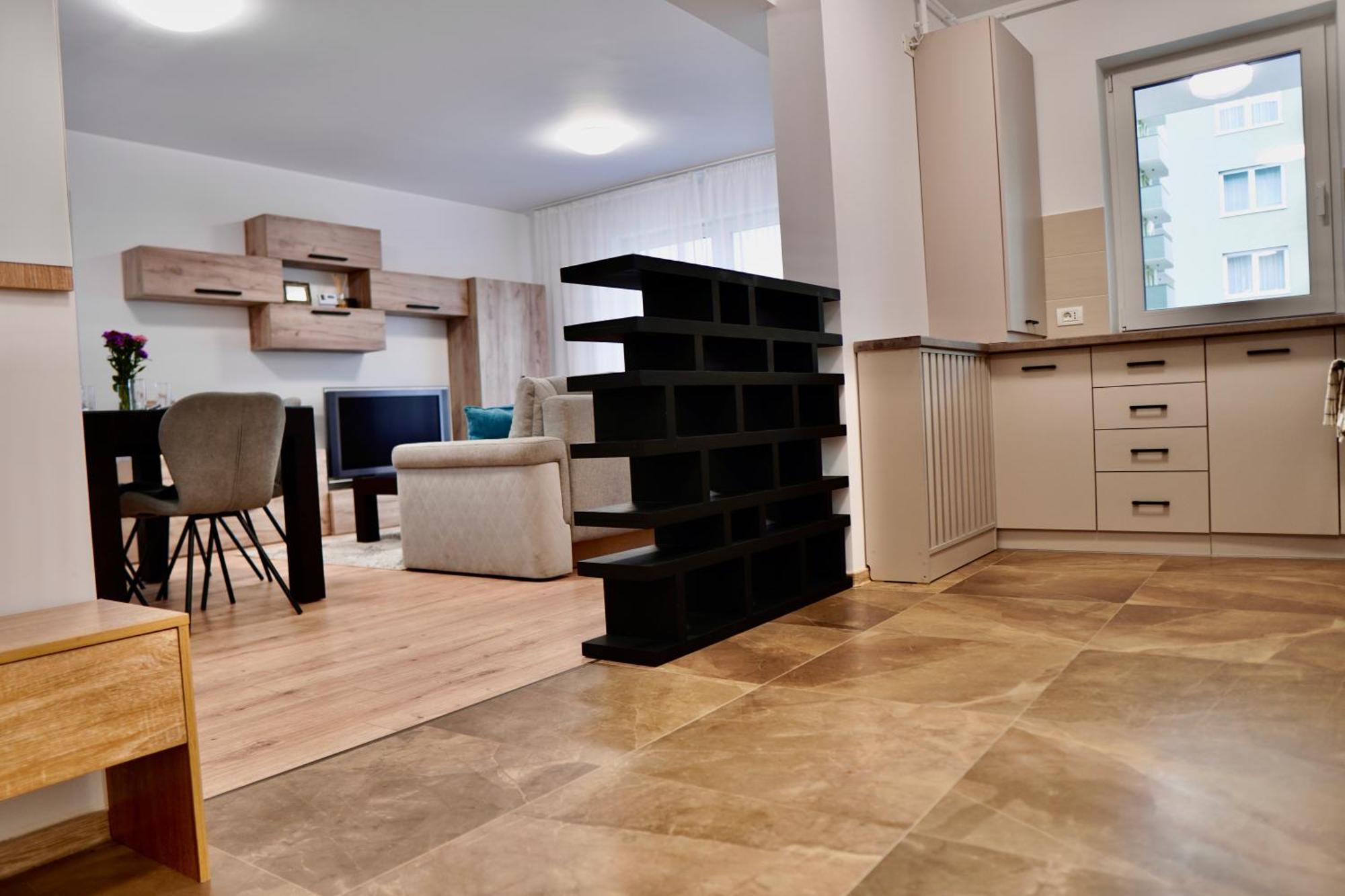Coresi Topcity 2Camere Apartment Brasov Bagian luar foto